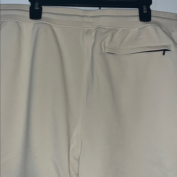 Mens Fabletics Fleece Drawstring Shorts - Picture 4 of 6